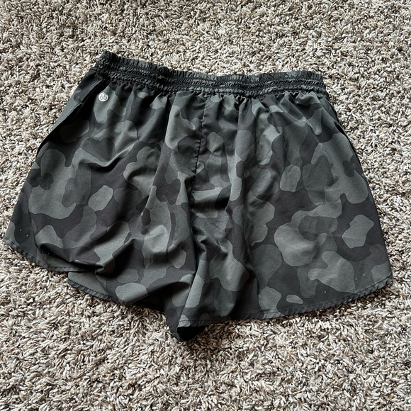 Zella Camo Running Shorts - Picture 2 of 6